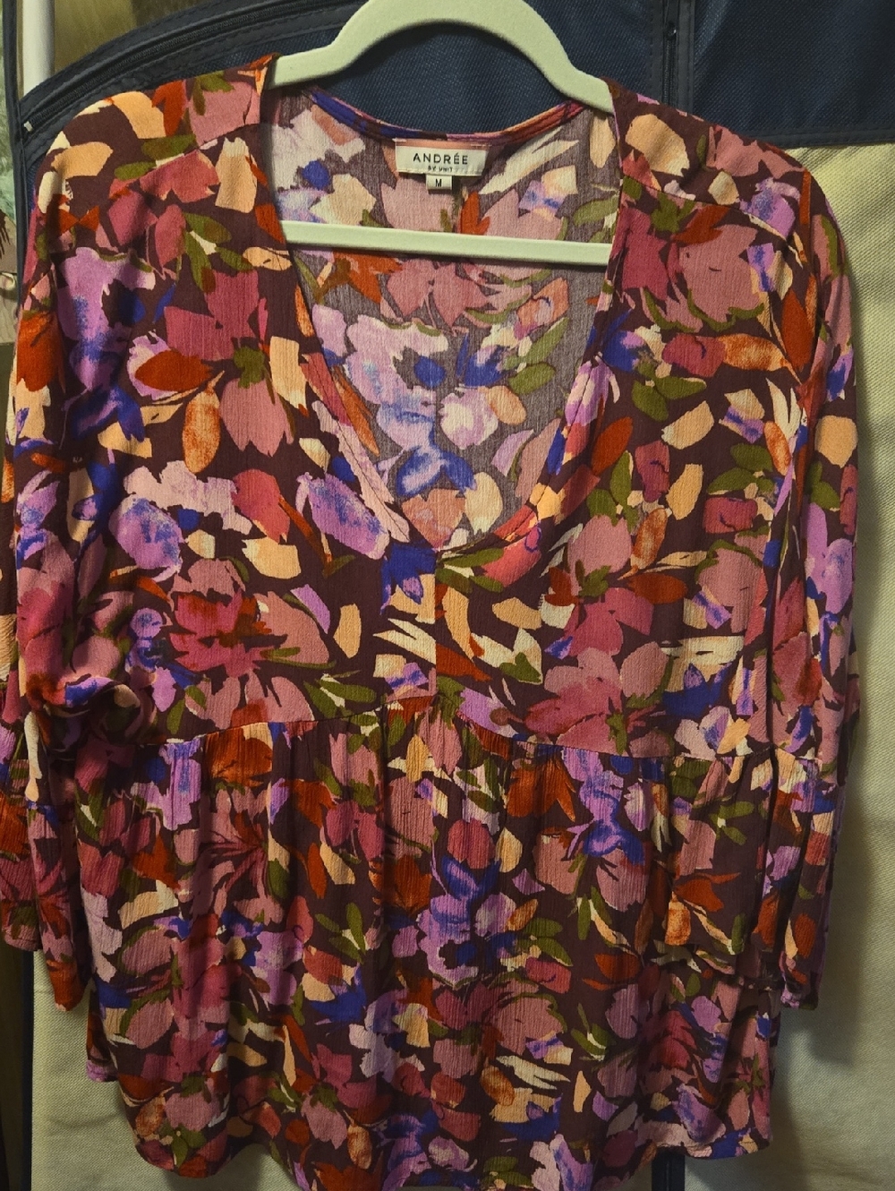 Andrée Floral V-Neck Blouse in Burgundy and Pink